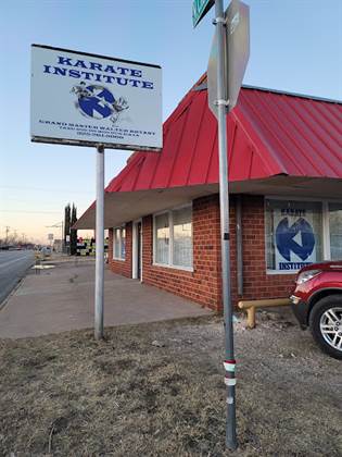 single listing image