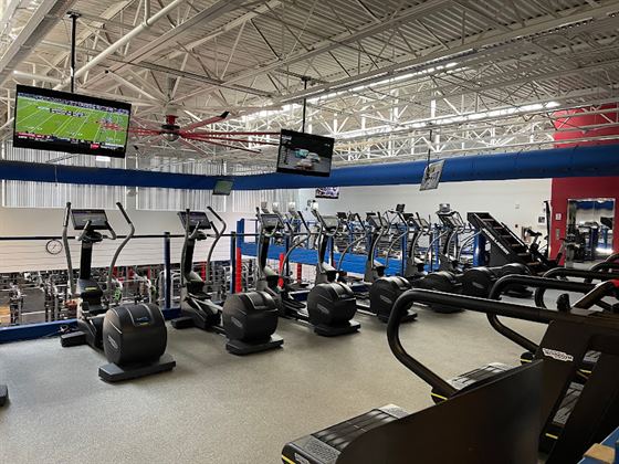 Short Fitness & Sports Center