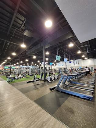 single listing image