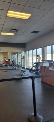 single listing image