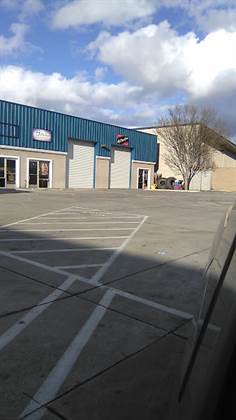 single listing image