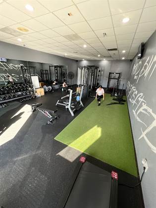 single listing image