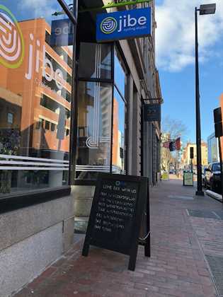 single listing image