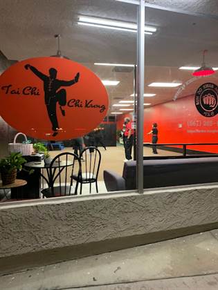 single listing image