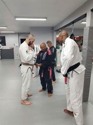 single listing image