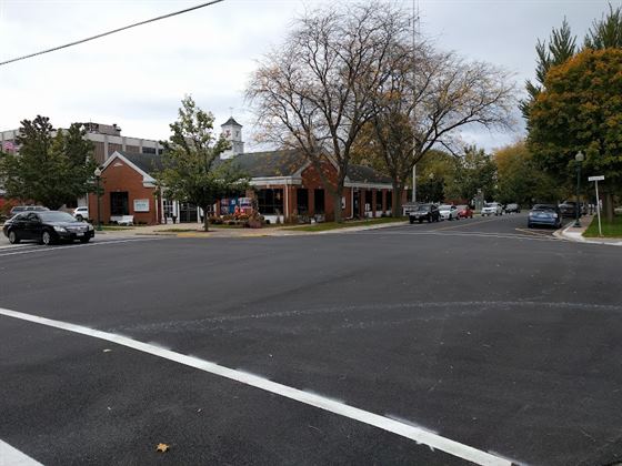 single listing image