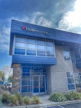 single listing image