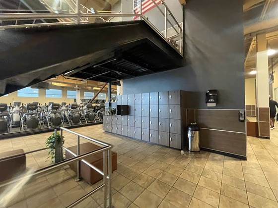 single listing image