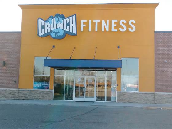 Crunch Fitness - Clinton Township