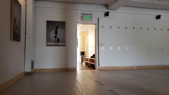 single listing image