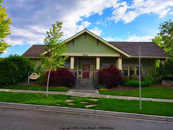 Hidden Springs Clubhouse and Pool