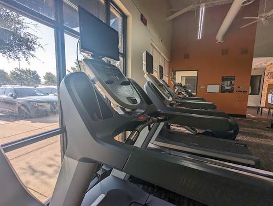 single listing image