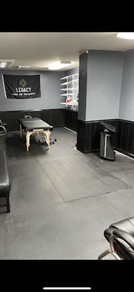 single listing image