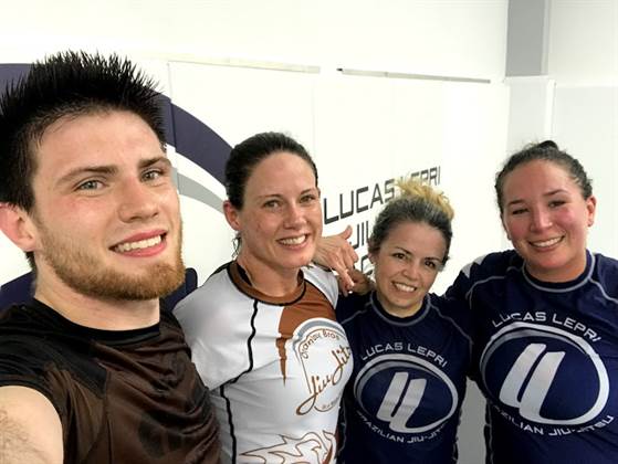 single listing image