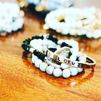 single listing image