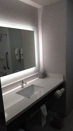 single listing image