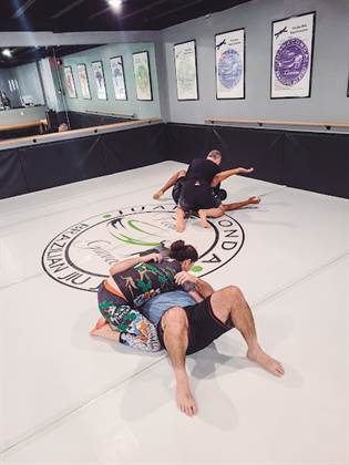 single listing image