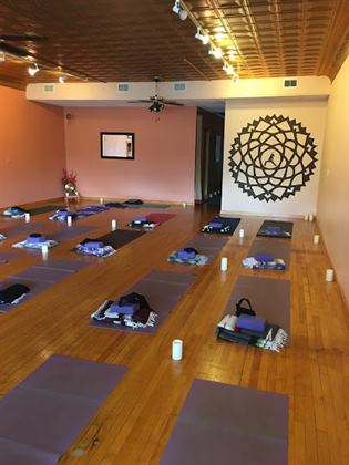 Mindful, Yoga Studio