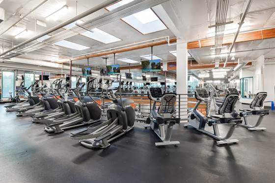 single listing image