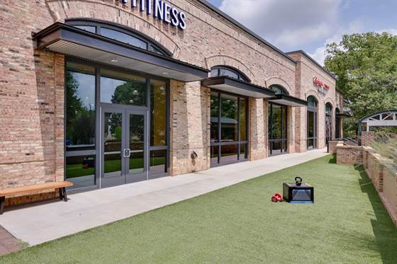 single listing image