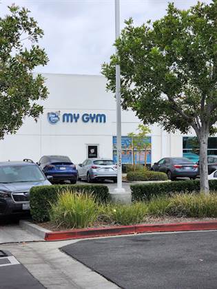 single listing image