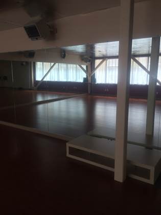 single listing image