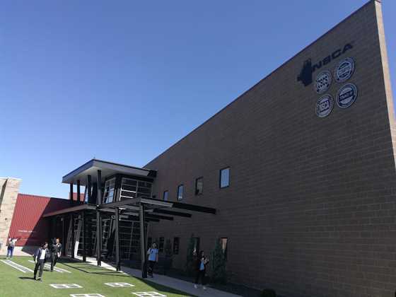 single listing image