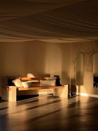 single listing image