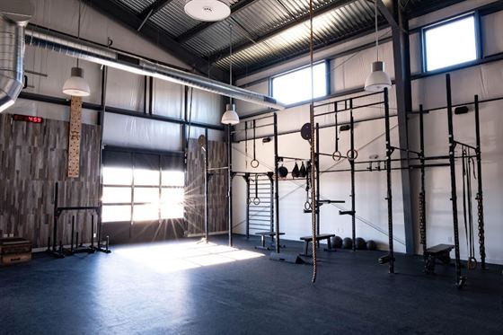 single listing image