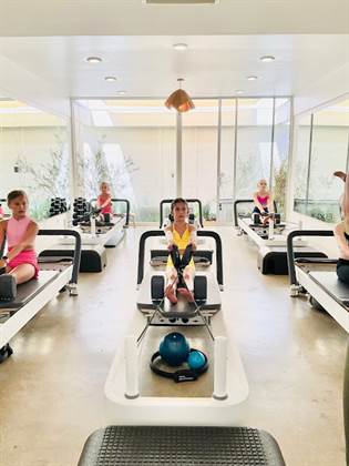 single listing image