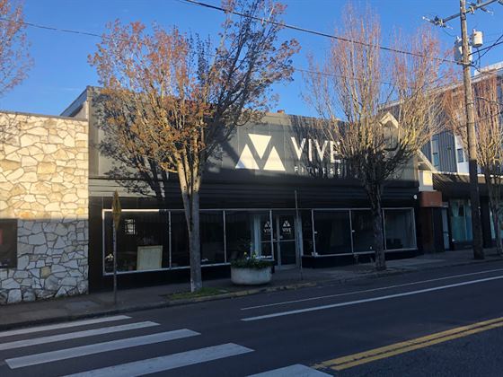 single listing image