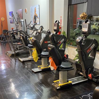 single listing image