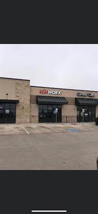 HOTWORX - Lubbock, TX (South Indiana)