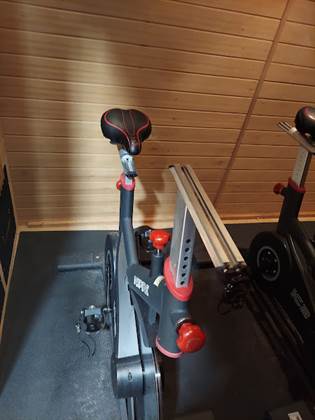 single listing image