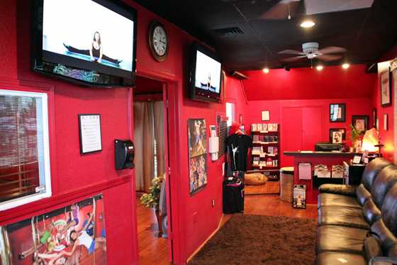 single listing image