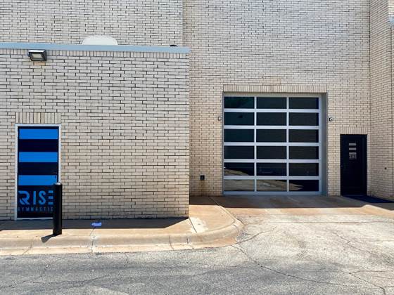 single listing image