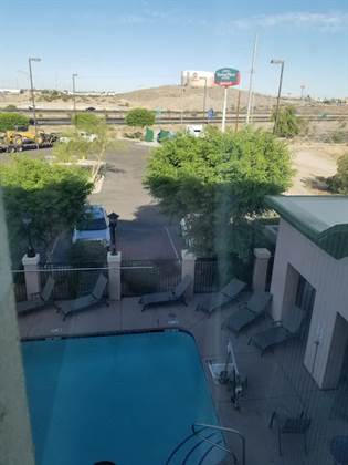 single listing image