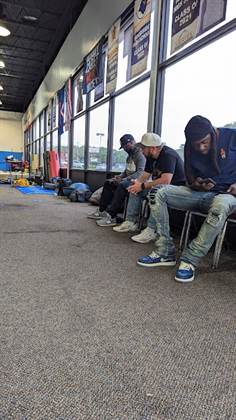 single listing image