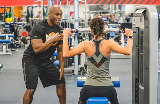 Crunch Fitness - Michigan Road