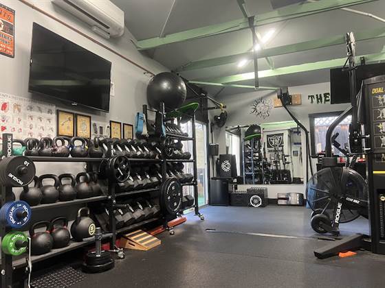 single listing image