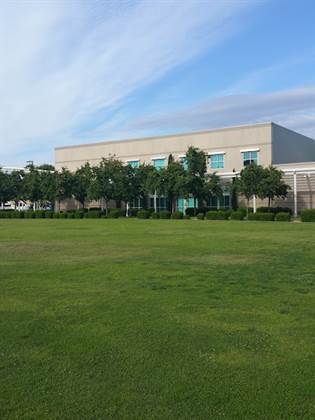 single listing image