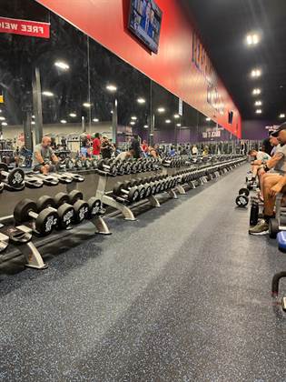 Crunch Fitness - Warner Robins