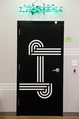 single listing image