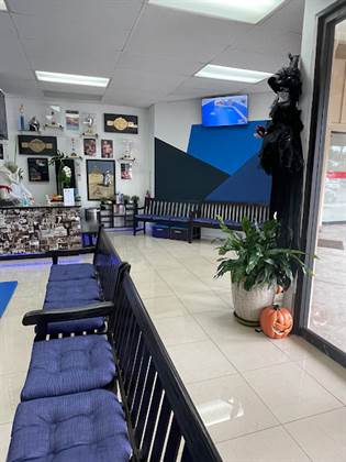 single listing image