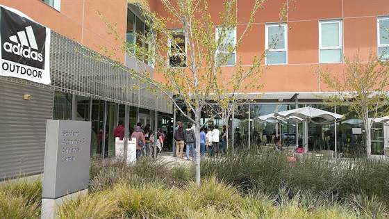 single listing image