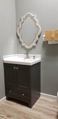 single listing image