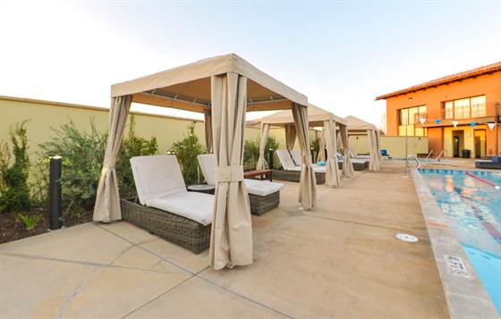 single listing image