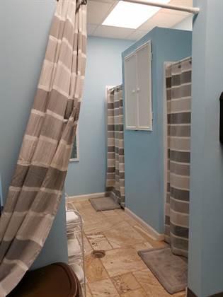 single listing image