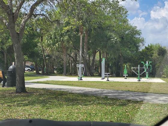 Hillmoor Lake Park Outdoor Gym