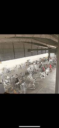 single listing image